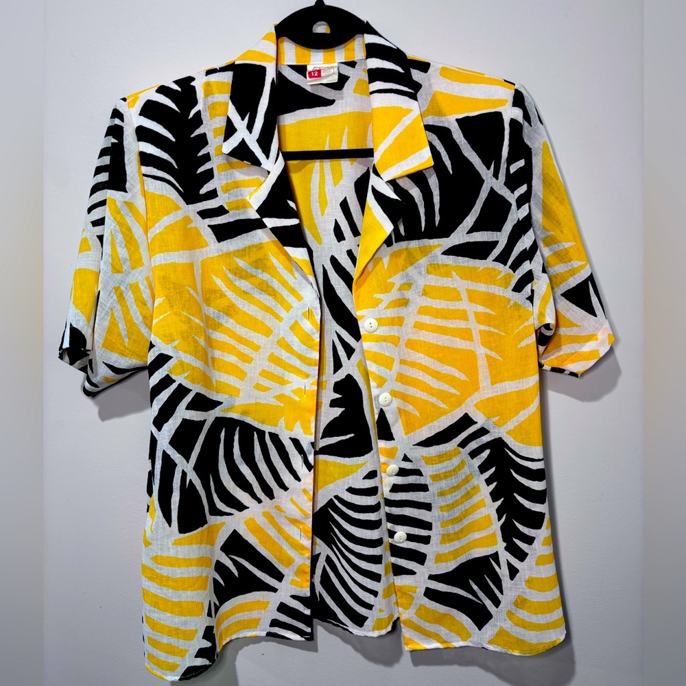 Cotton short sleeve button down shirt